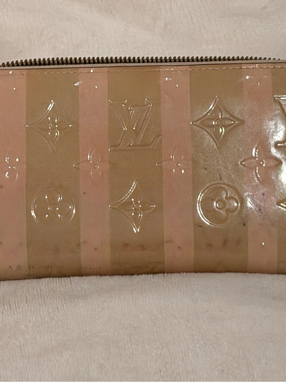 Louis Vuitton Vernis Rayures Zippy Wallet Pink Beige Patent Leather Y2K Rare